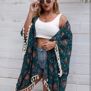 Plus Floral Print Tassel Trim Kimono